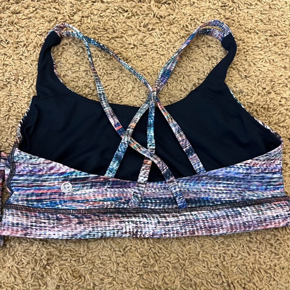 Lululemon Energy Bra, Digital Oasis Alpine White Multi, Size 10